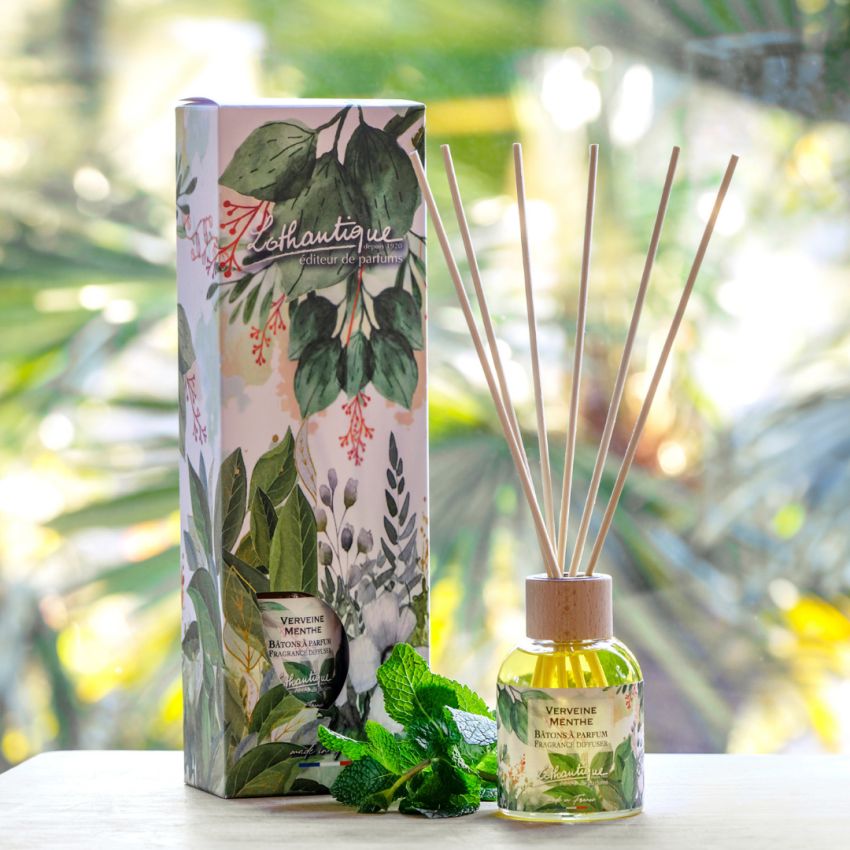 Lothantique Verbena Mint Reed Diffuser 100 ml in a supplier-styled setting